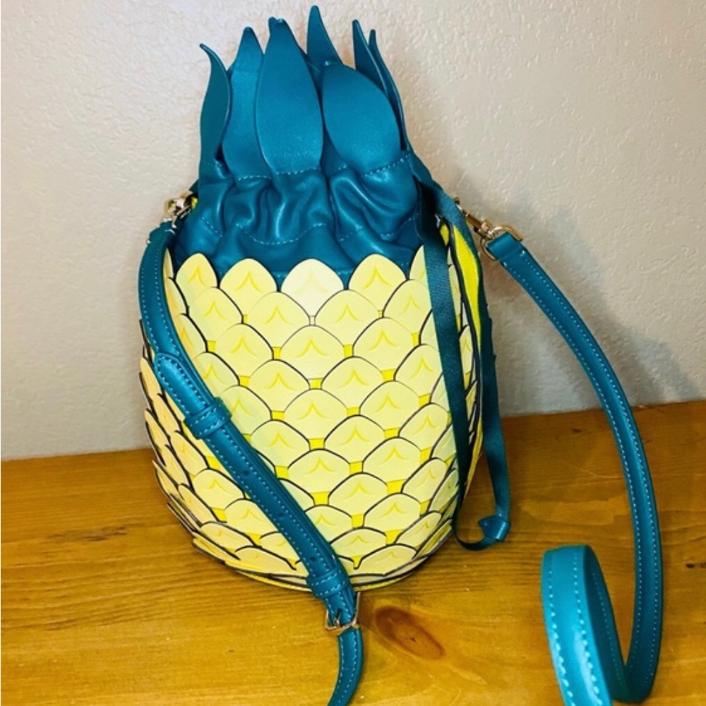 Kate Spade Colada Pinapple Crossbody Bucket Bag - Picture 4 of 9